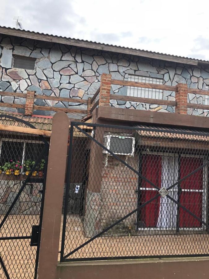 Luis'S House Ezeiza Airport Hotel Monte Grande Exterior foto