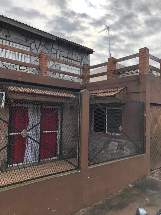 Luis'S House Ezeiza Airport Hotel Monte Grande Exterior foto