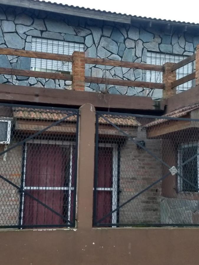 Luis'S House Ezeiza Airport Hotel Monte Grande Exterior foto